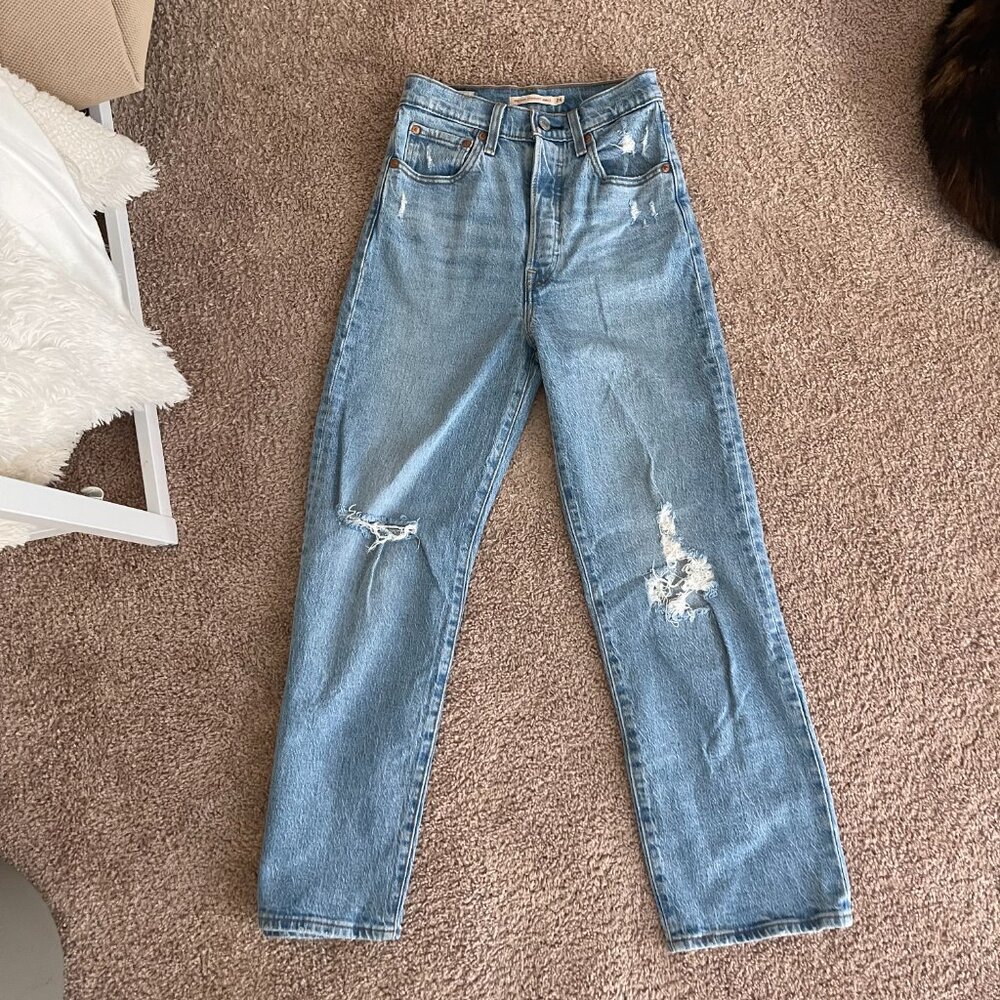 Levi's Light Blue Distressed Ribcage Straight Ankle Jeans Size 24
